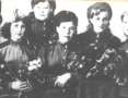 Группа девушек перед отправкой на фронт ст. Раевка, 1941 г.