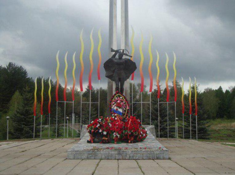 Памятник «Воину - Победителю», мемориальный комплекс«Защитникам Отечества», г.Белебей