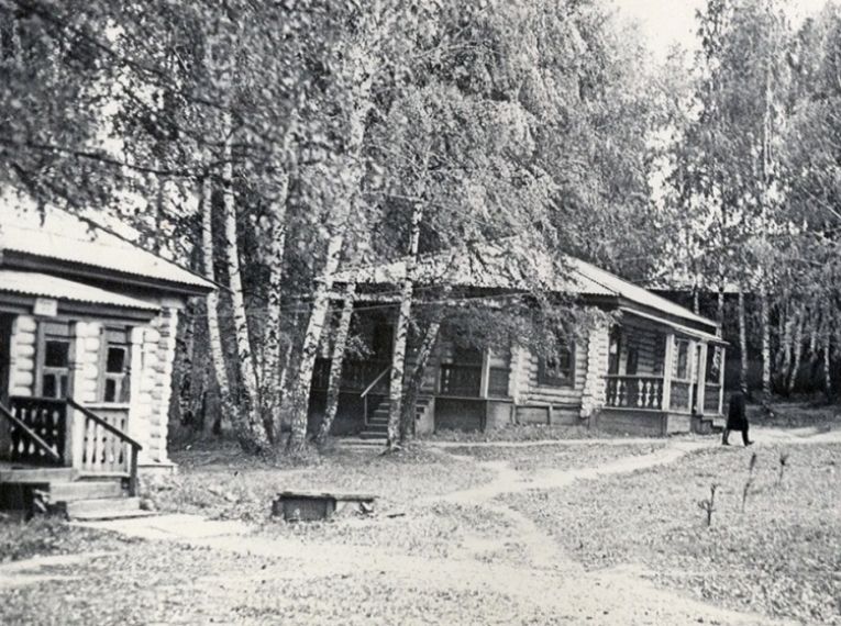 Бревенчатые корпуса эвакогоспиталя № 2575. Санаторий «Янган-тау», 1941-1943 гг.