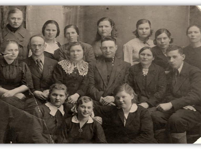 Работники овощесушильного завода, 1940-е гг.