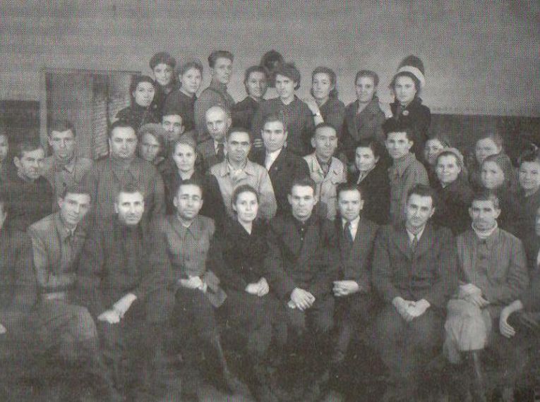 Работники механического цеха, г.Ишимбай, 1941-1945 гг.