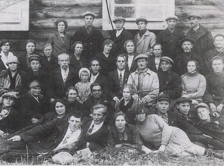 Педагогический коллектив Белокотайской семилетней школы, 1940-е гг.