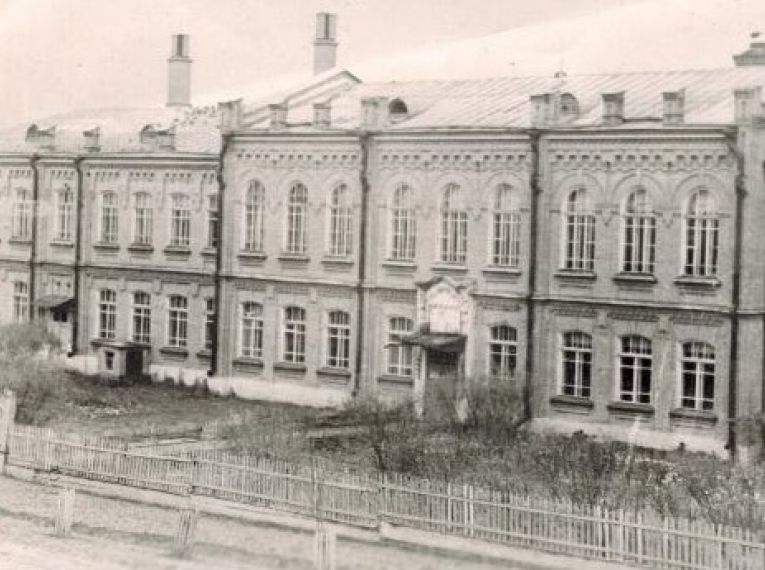 Здание Бирского учительского института, в котором с 1941 по 1945 гг. располагался ВНОС, г. Бирск