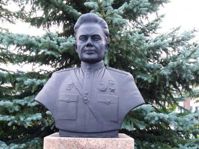 Бюст Героя Советского Союза  Г.Ш.Арсланова