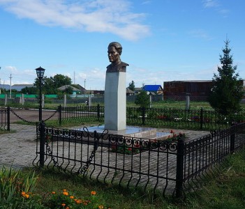 Памятник Герою Советского Союза  Ш.С.Сулейманову